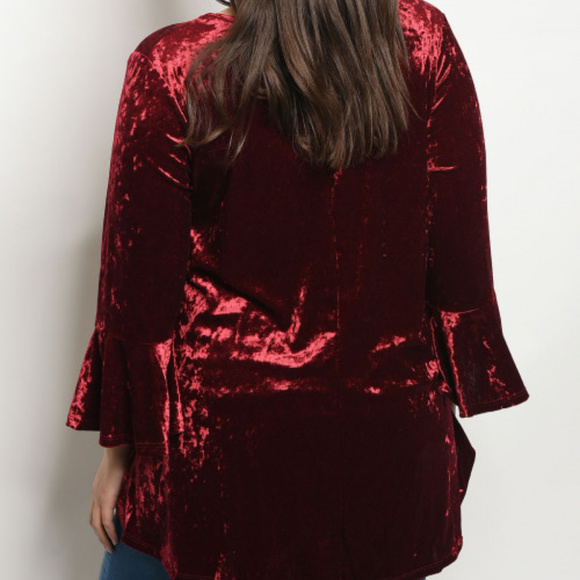 ●CURVY●PLUS● CRUSHED VELVET TUNIC TOP - Picture 2 of 2
